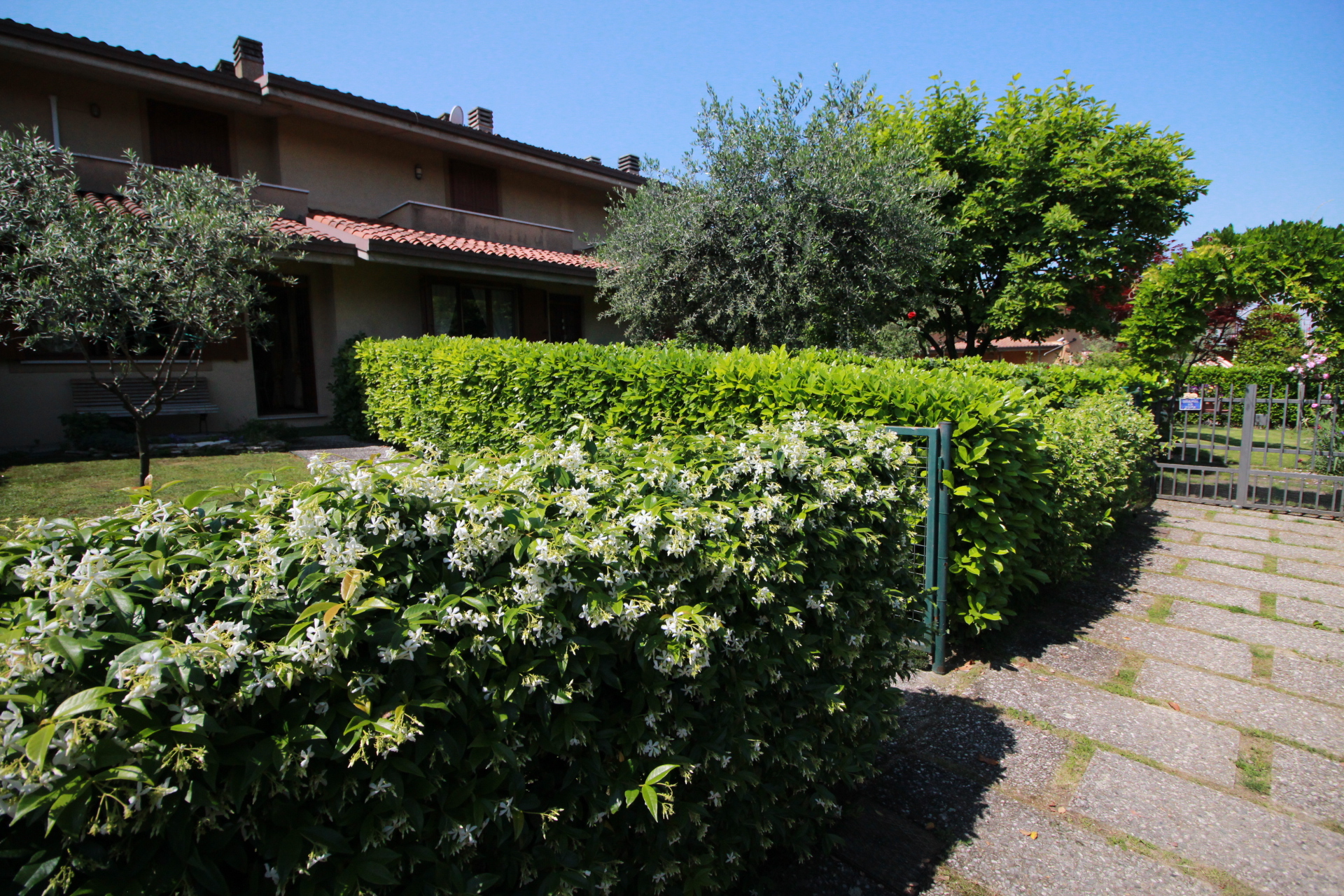 DESENZANO DEL GARDA – Villa con Giardino privato